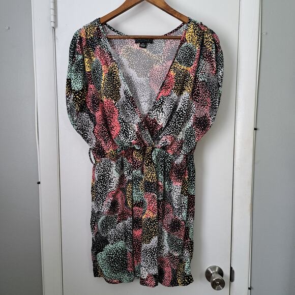 Forever 21 Tops - Forever 21+ V Neck Multicolored Cinched Waist 2X Top